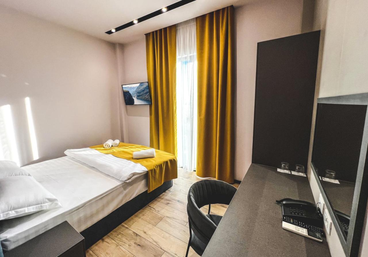 Nord Hotel Boutique Shkoder Bagian luar foto